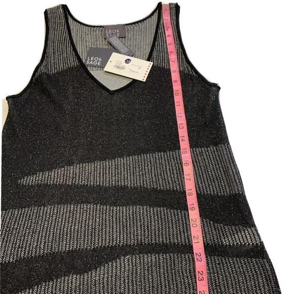 Leo & Sage Black Diagonal Tank Top NWT $260 S/M - Picture 8 of 9